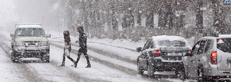 Μάθε τα πάντα για την οδήγηση σε μία χιονισμένη πόλη